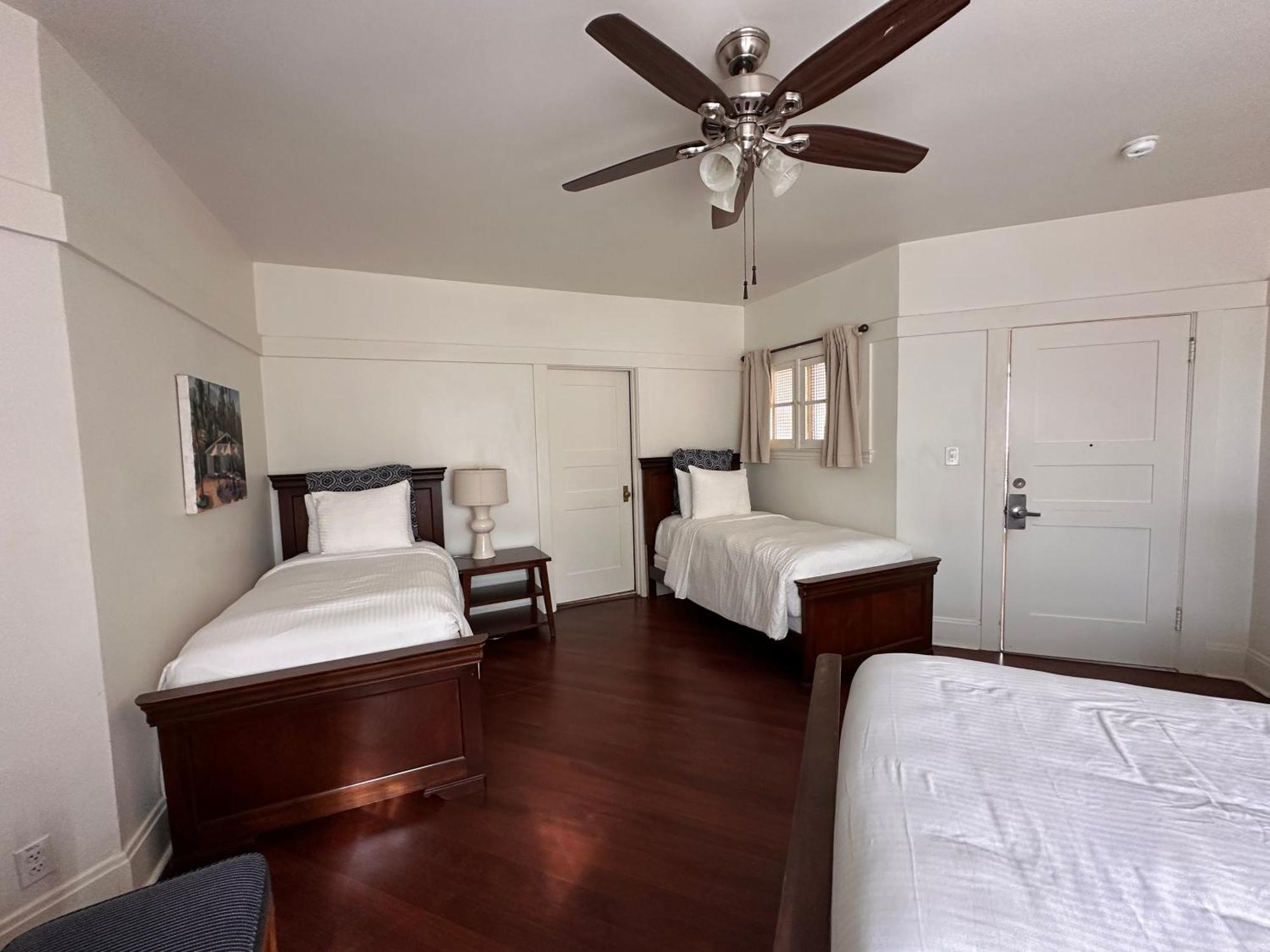 Banning House Of Two Harbors Bed & Breakfast Exterior photo